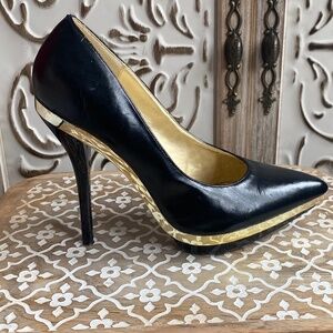 Shoe Republic LA, Black Vegan Leather Pumps trimmed in mirrored gold, Size 8.5